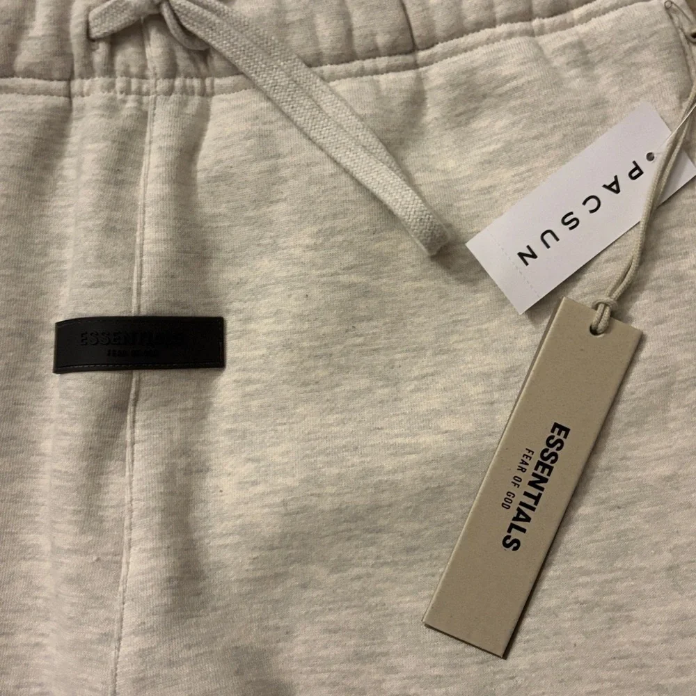Essentials Fear Of God sweatpants light oatmeal size large